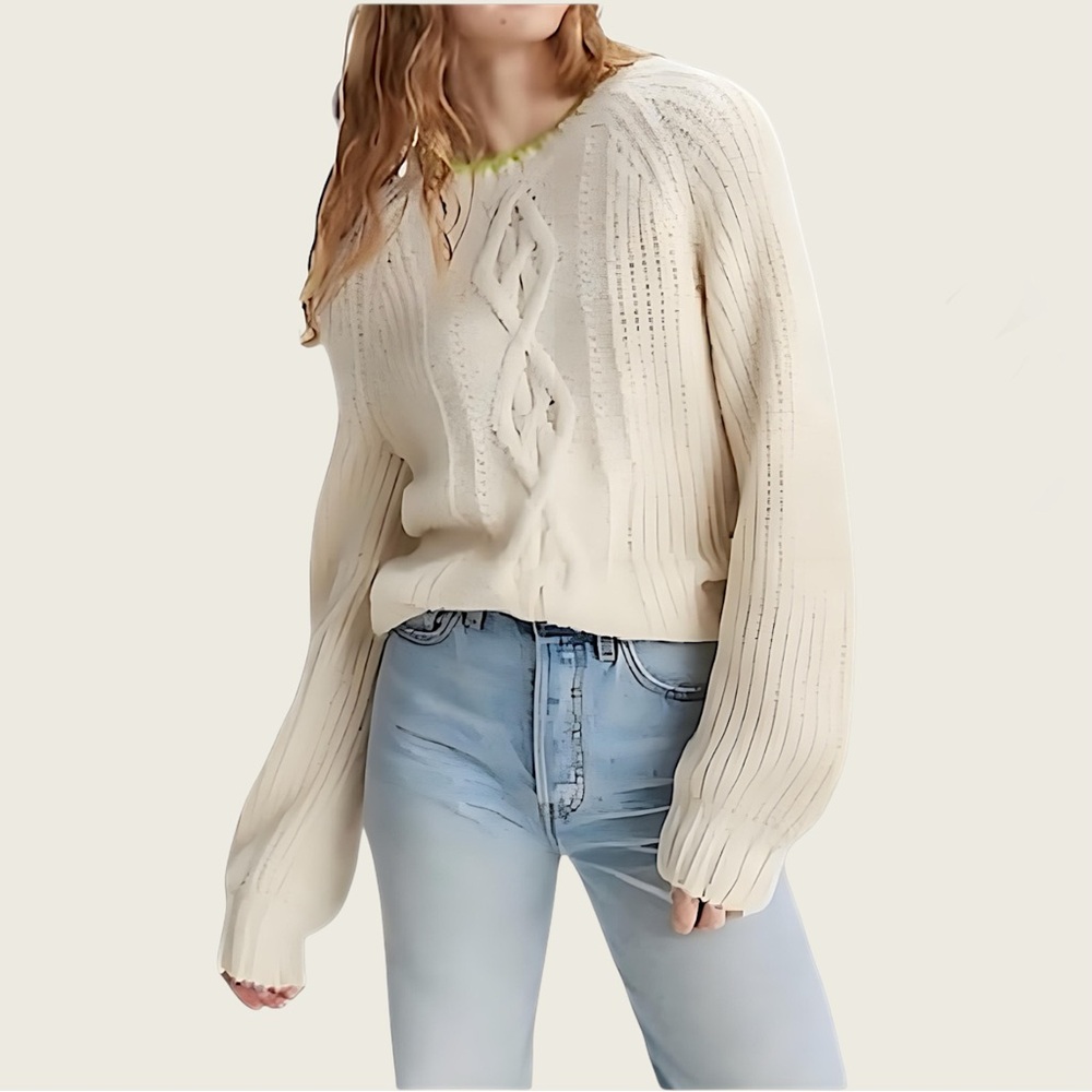 Levi’s Sweater Small New